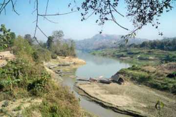 ওপারে শ্বশুরবাড়ি, এপারে আমি